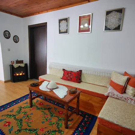 Gasthof Denis Gjirokastër