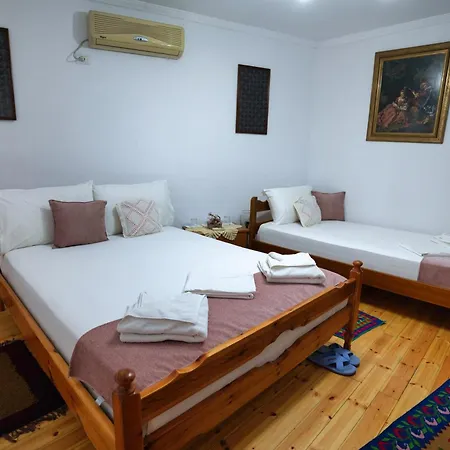 Denis Konukevi Gjirokastër