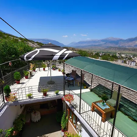 Denis 3* Gjirokaster