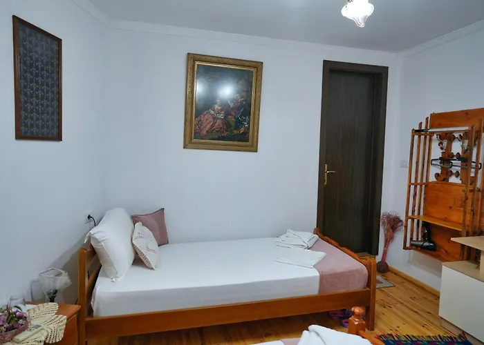 Гостевой дом Denis Гирокастра