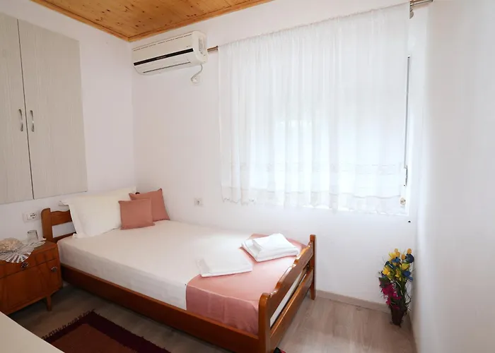 Гостевой дом Denis Гирокастра