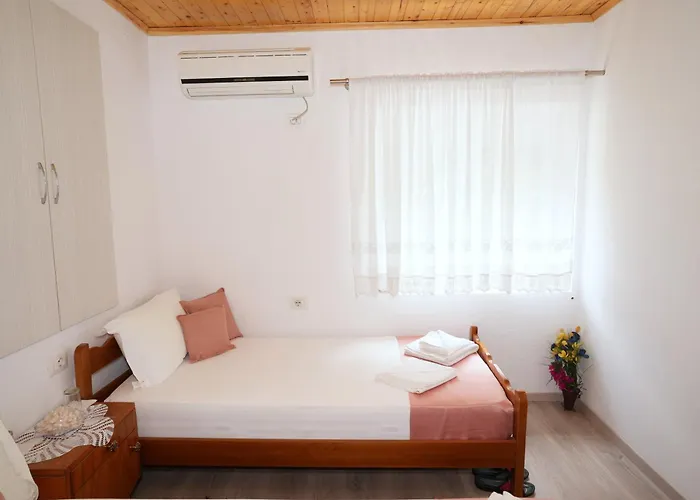 Denis Гостевой дом 3*