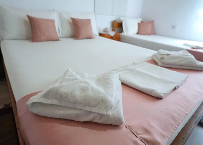 Гостевой дом Denis Гирокастра