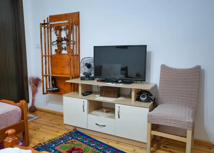 Гостевой дом Denis Гирокастра